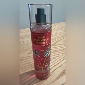 Bath & Body Works. Pink Pineapple Sunrise Body Spray